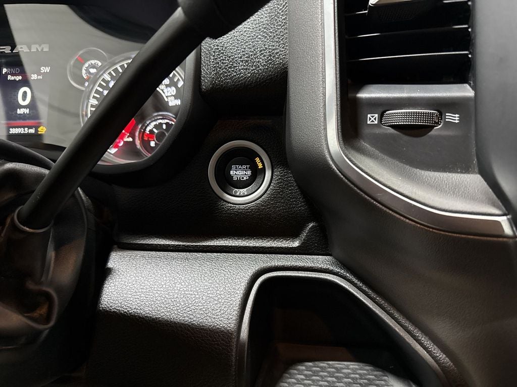 2024 RAM 3500 Chassis SLT