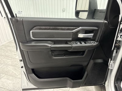 2024 RAM 3500 Chassis SLT