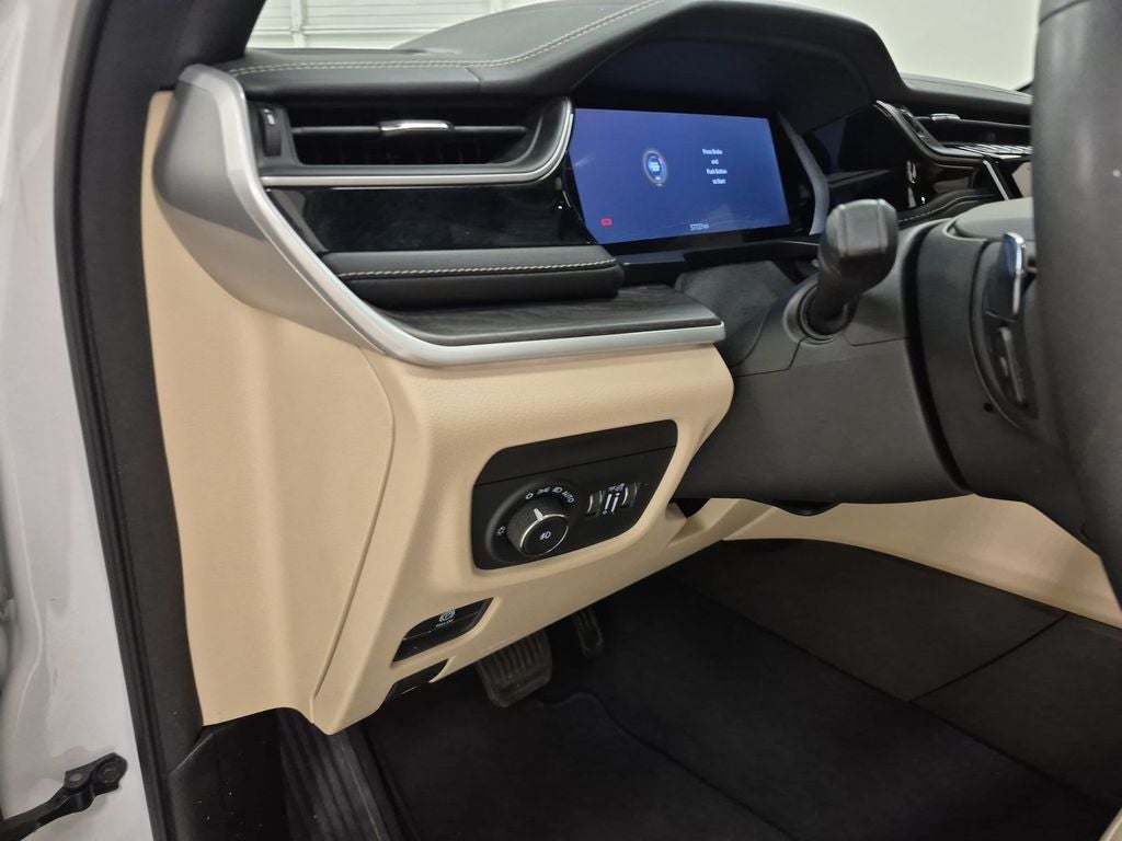 2023 Jeep Grand Cherokee Limited 4x2