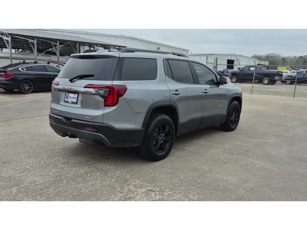 2023 GMC Acadia AT4