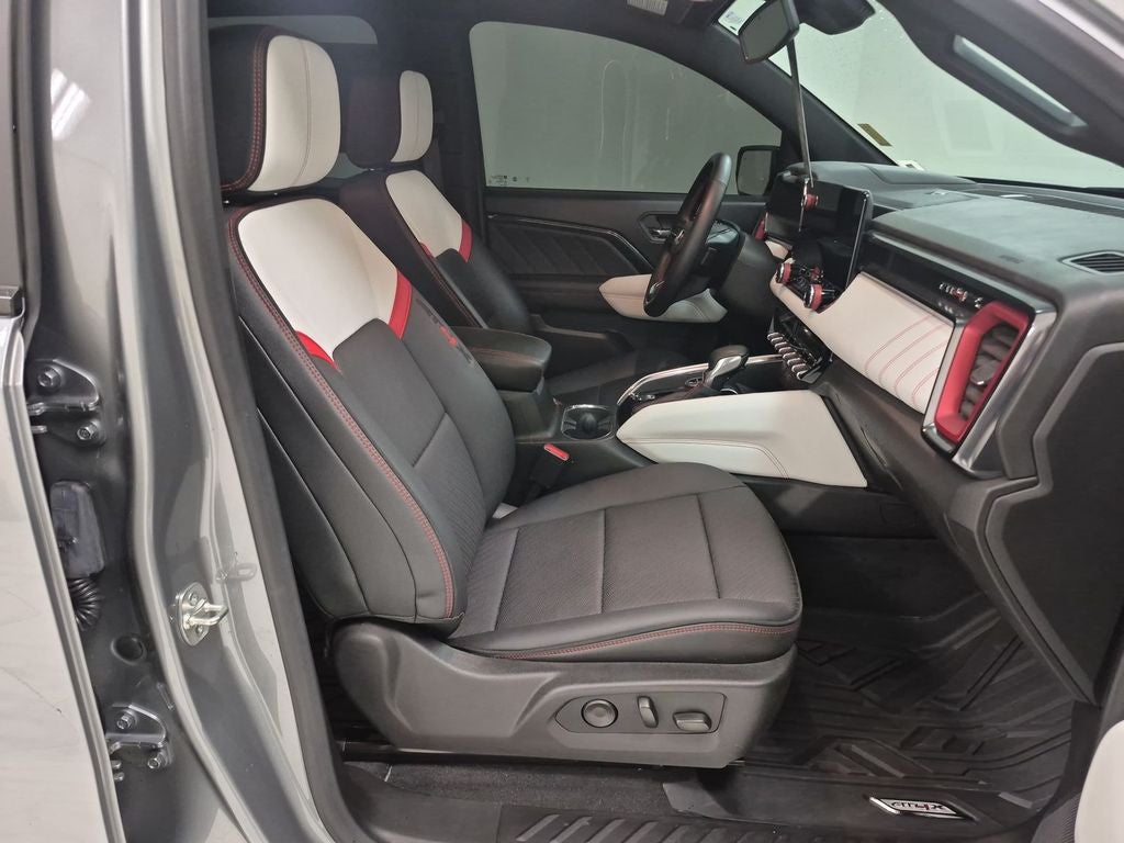 2024 GMC Canyon AT4X