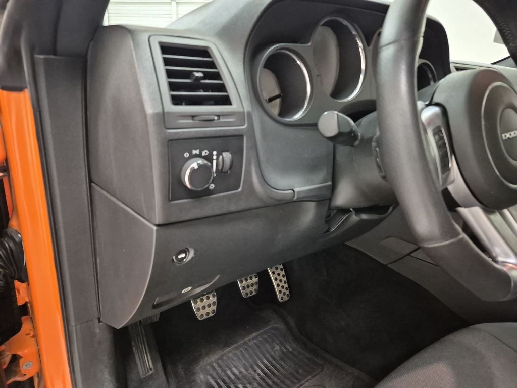 2014 Dodge Challenger SRT8 Core