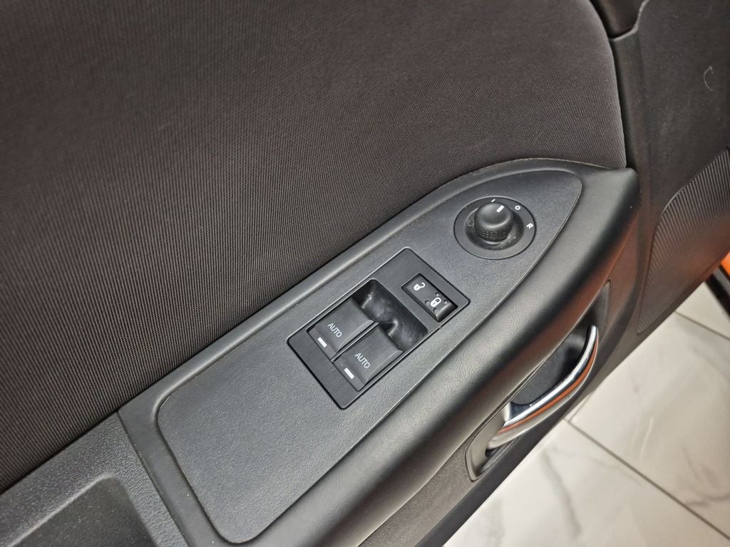 2014 Dodge Challenger SRT8 Core