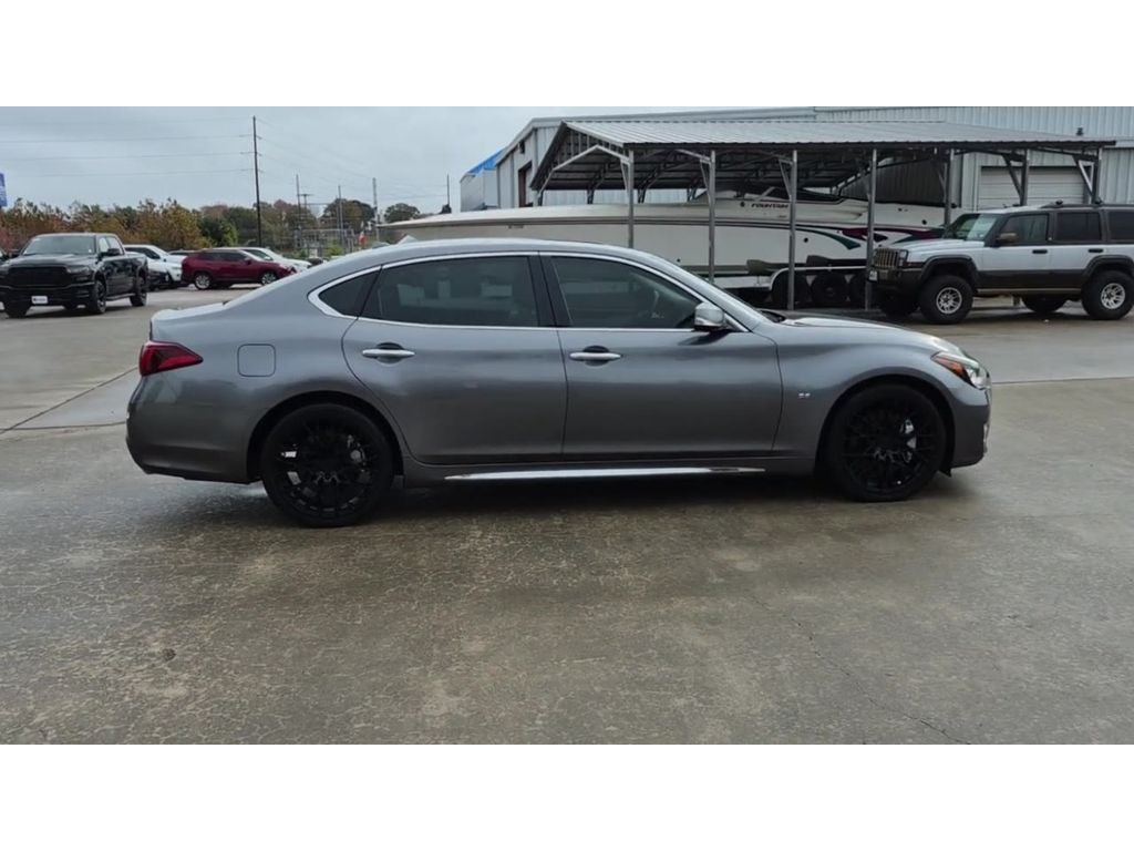 2015 INFINITI Q70L 4DR SDN V8 RWD