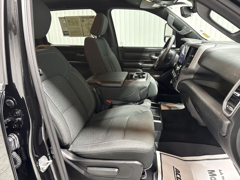 2025 RAM 1500 Warlock Crew Cab 4x4 5'7' Box