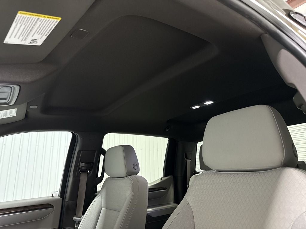 2023 Chevrolet Silverado 1500 2WD Crew Cab Short Bed LT