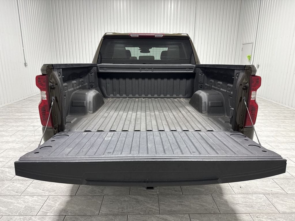 2023 Chevrolet Silverado 1500 2WD Crew Cab Short Bed LT