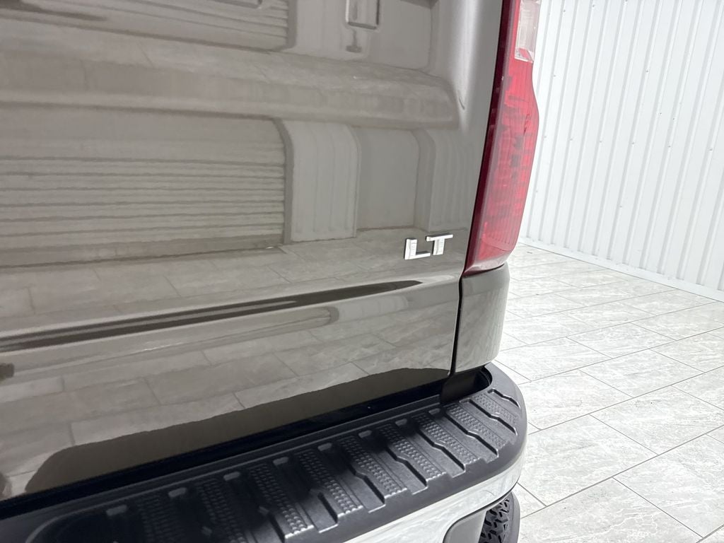 2023 Chevrolet Silverado 1500 2WD Crew Cab Short Bed LT