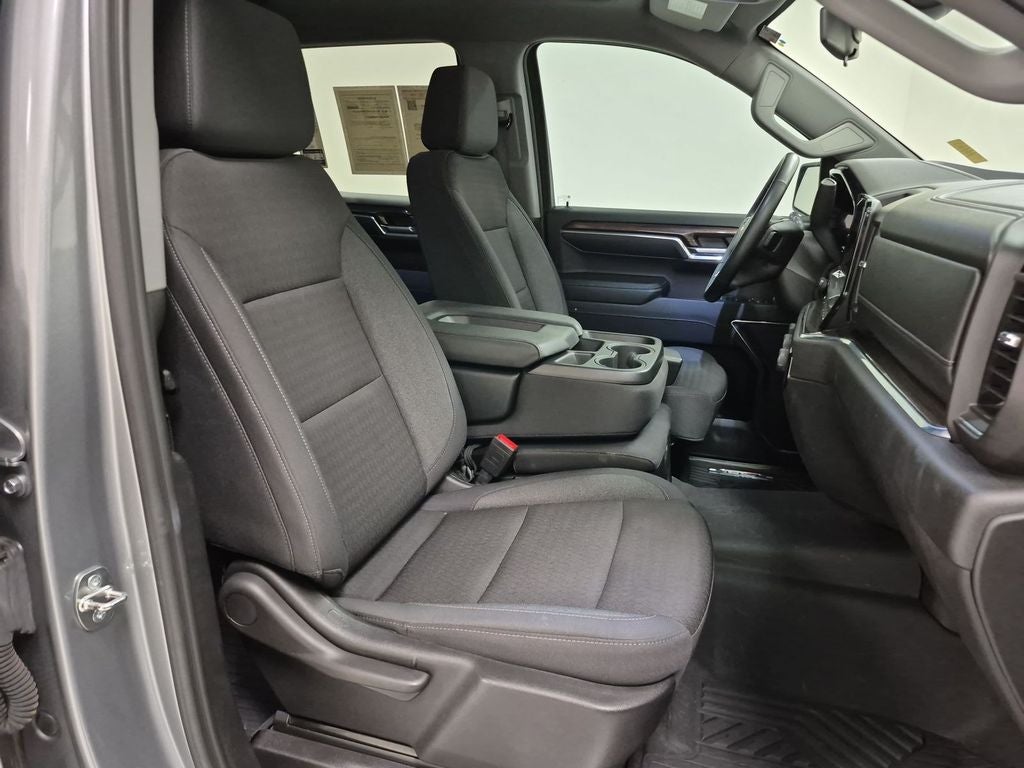 2024 Chevrolet Silverado 1500 4WD Crew Cab Short Bed LT