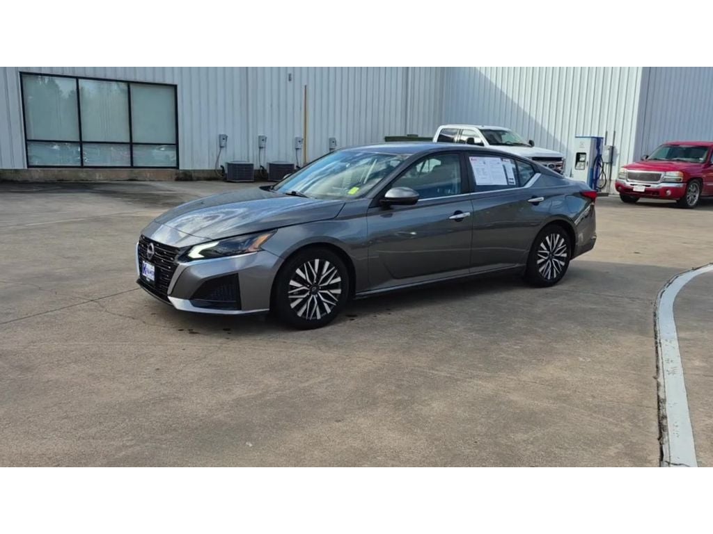 2023 Nissan Altima SV FWD