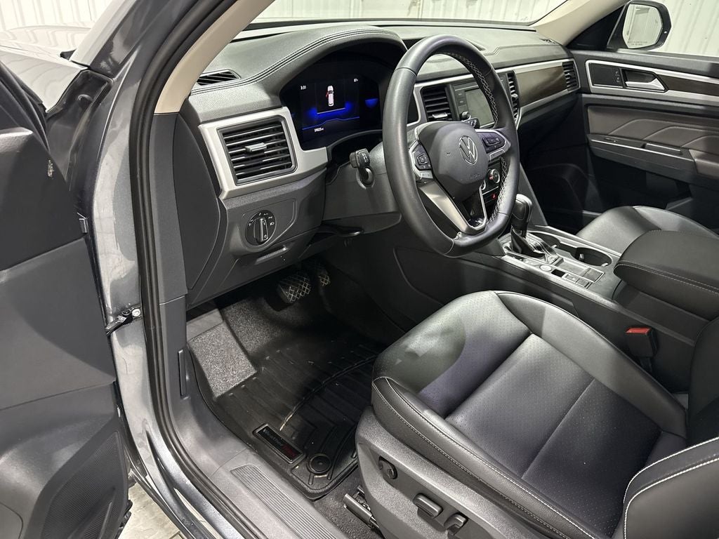 2023 Volkswagen Atlas 2.0T SE