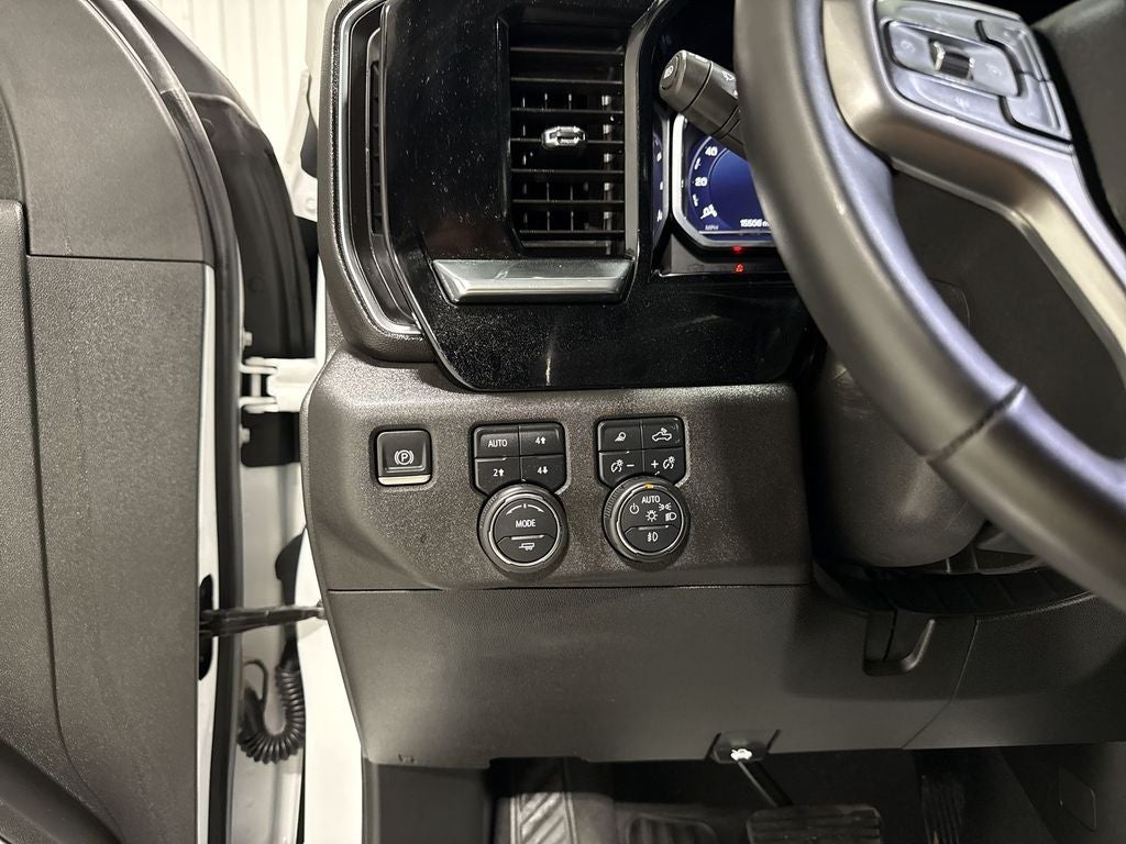 2025 Chevrolet Silverado 2500HD 4WD Crew Cab Standard Bed LTZ