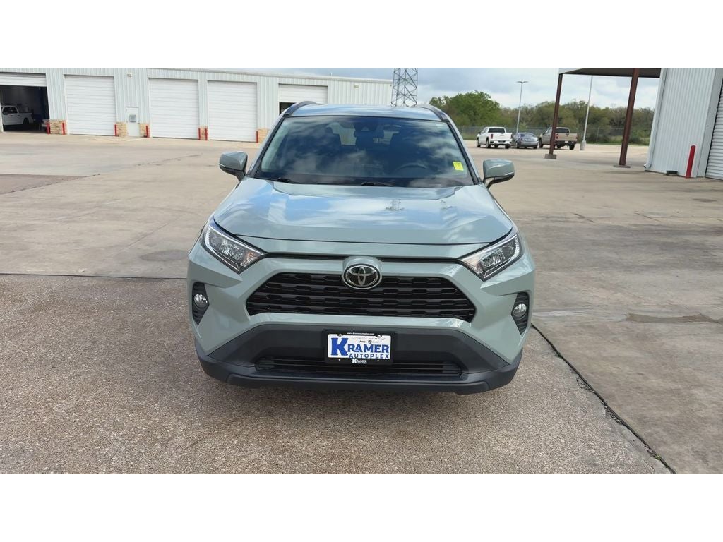 2020 Toyota RAV4 XLE