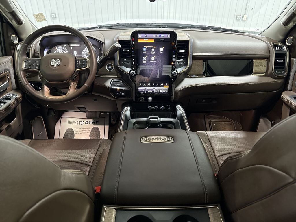 2025 RAM 3500 LimitedLimited Longhorn Mega Cab 4x4 6'4' Box
