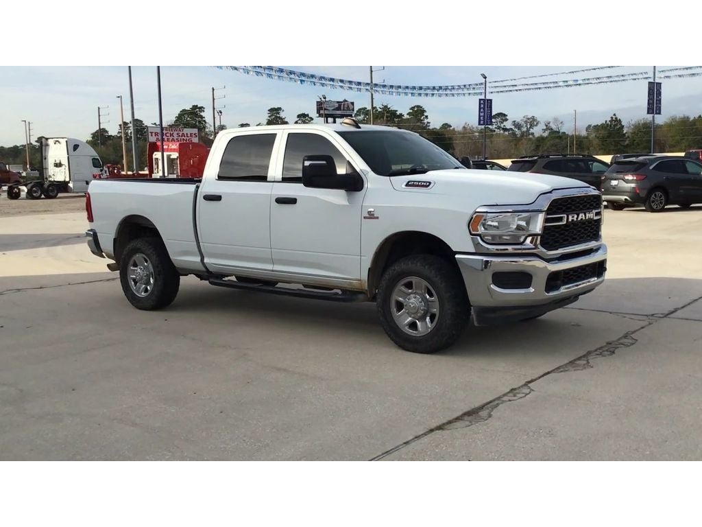 2024 RAM 2500 Tradesman Crew Cab 4x4 6'4' Box