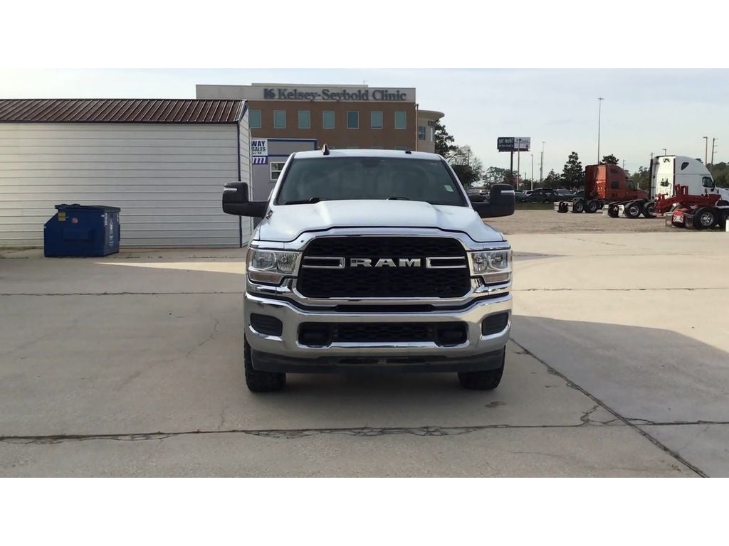 2024 RAM 2500 Tradesman Crew Cab 4x4 6'4' Box