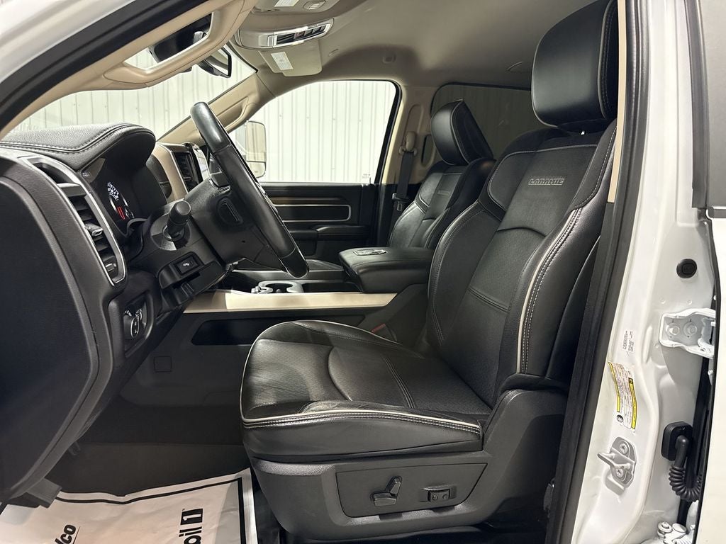 2022 RAM 2500 Laramie Crew Cab 4x4 6'4' Box