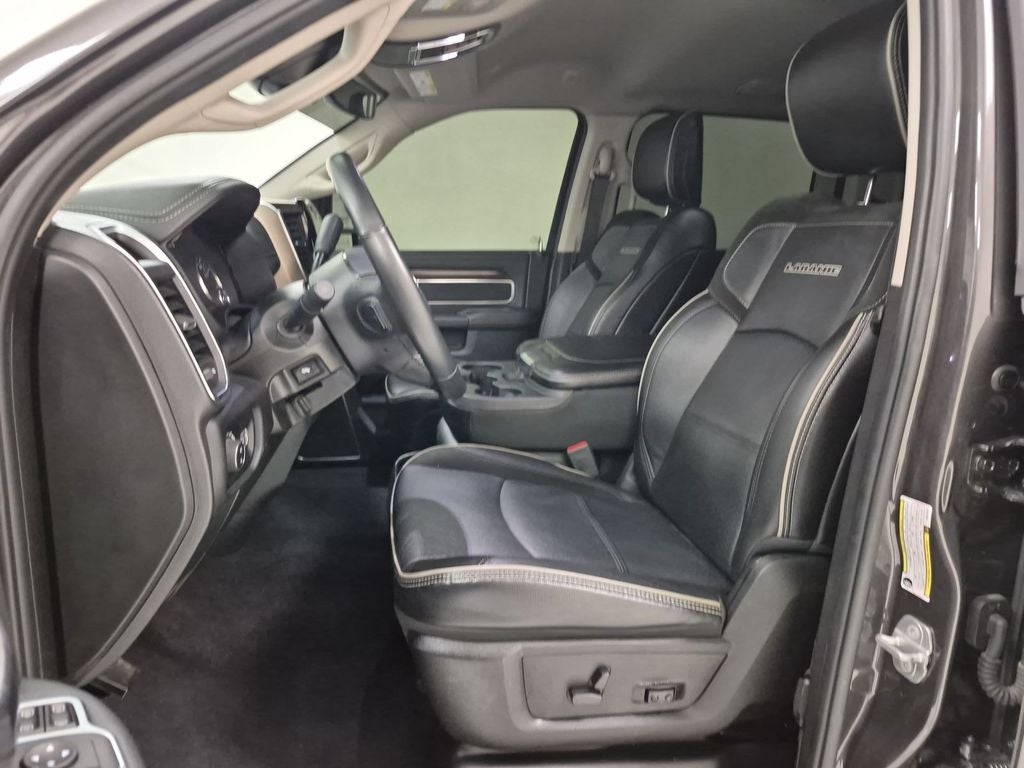 2024 RAM 2500 Laramie Crew Cab 4x4 6'4' Box