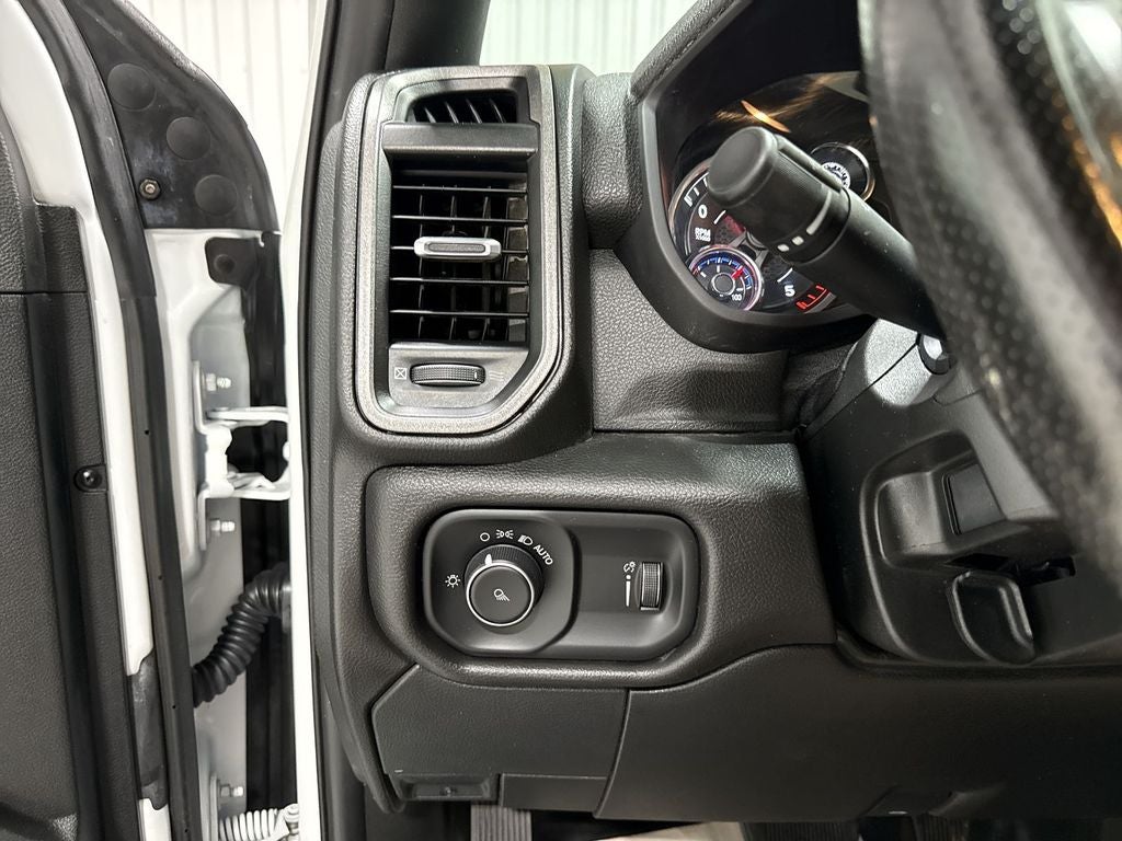 2022 RAM 2500 Tradesman Crew Cab 4x4 8' Box