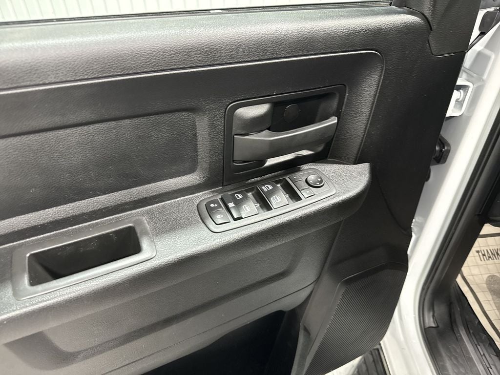 2022 RAM 2500 Tradesman Crew Cab 4x4 8' Box