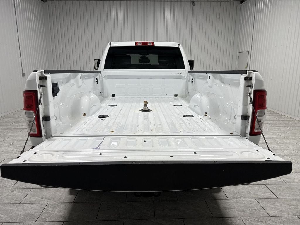 2022 RAM 2500 Tradesman Crew Cab 4x4 8' Box