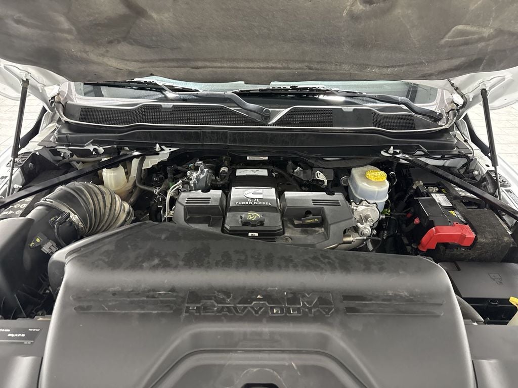 2022 RAM 2500 Tradesman Crew Cab 4x4 8' Box