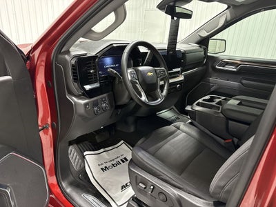 2024 Chevrolet Silverado 1500 2WD Crew Cab Short Bed LT