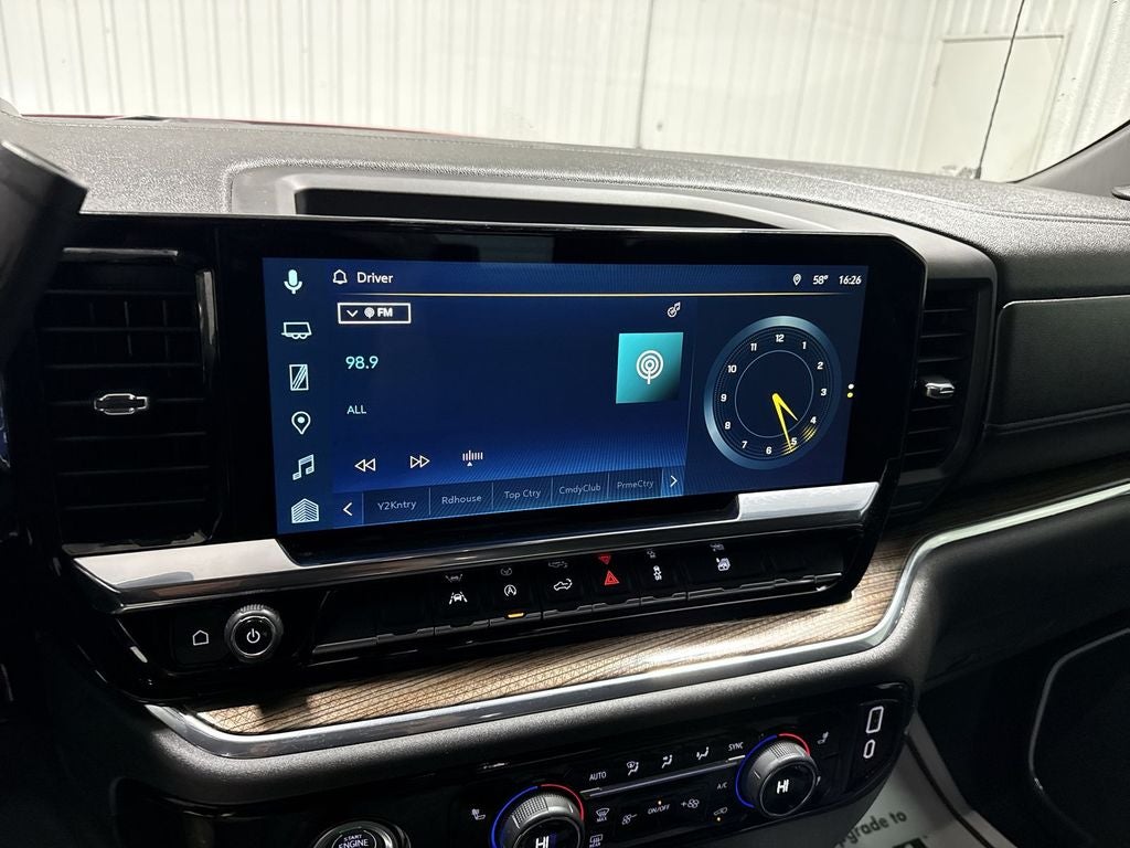 2024 Chevrolet Silverado 1500 2WD Crew Cab Short Bed LT