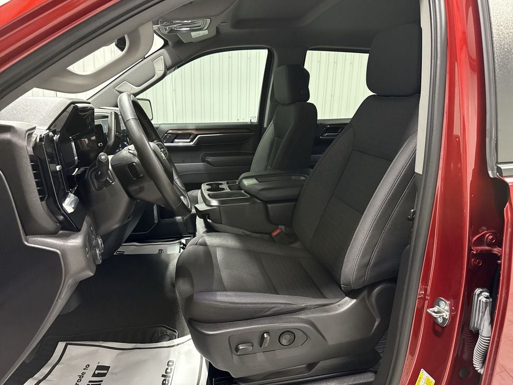 2024 Chevrolet Silverado 1500 2WD Crew Cab Short Bed LT