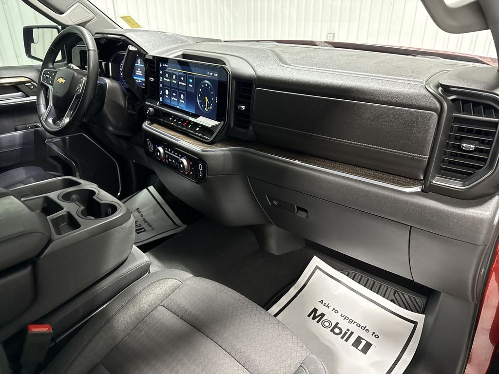 2024 Chevrolet Silverado 1500 2WD Crew Cab Short Bed LT