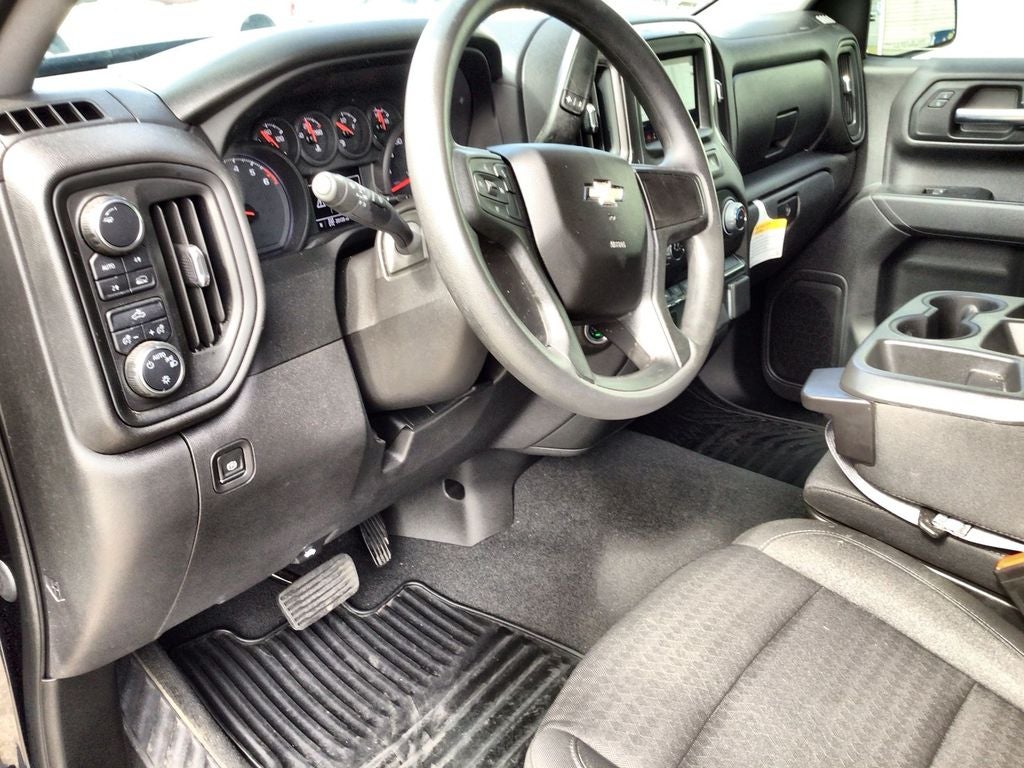 2023 Chevrolet Silverado 1500 4WD Crew Cab Short Bed Custom