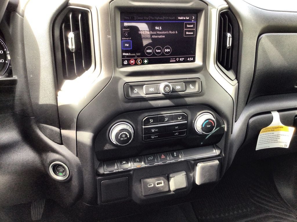 2023 Chevrolet Silverado 1500 4WD Crew Cab Short Bed Custom