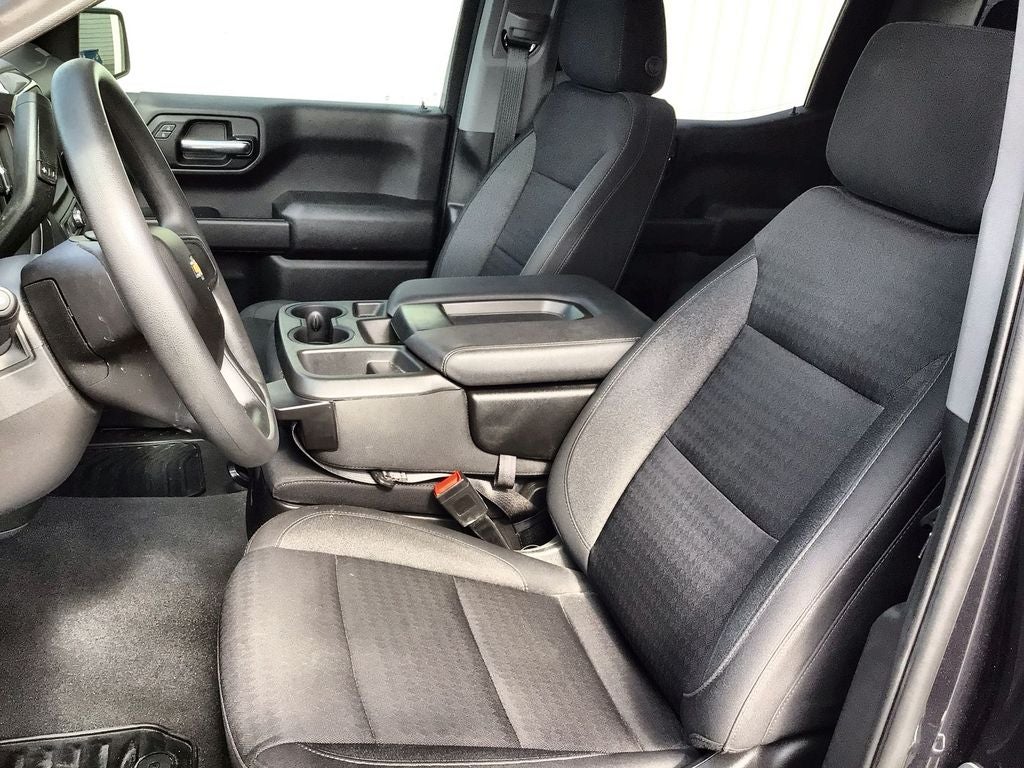 2023 Chevrolet Silverado 1500 4WD Crew Cab Short Bed Custom