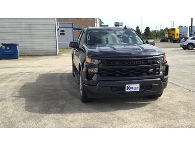 2023 Chevrolet Silverado 1500 4WD Crew Cab Short Bed Custom