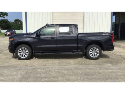 2023 Chevrolet Silverado 1500 4WD Crew Cab Short Bed Custom