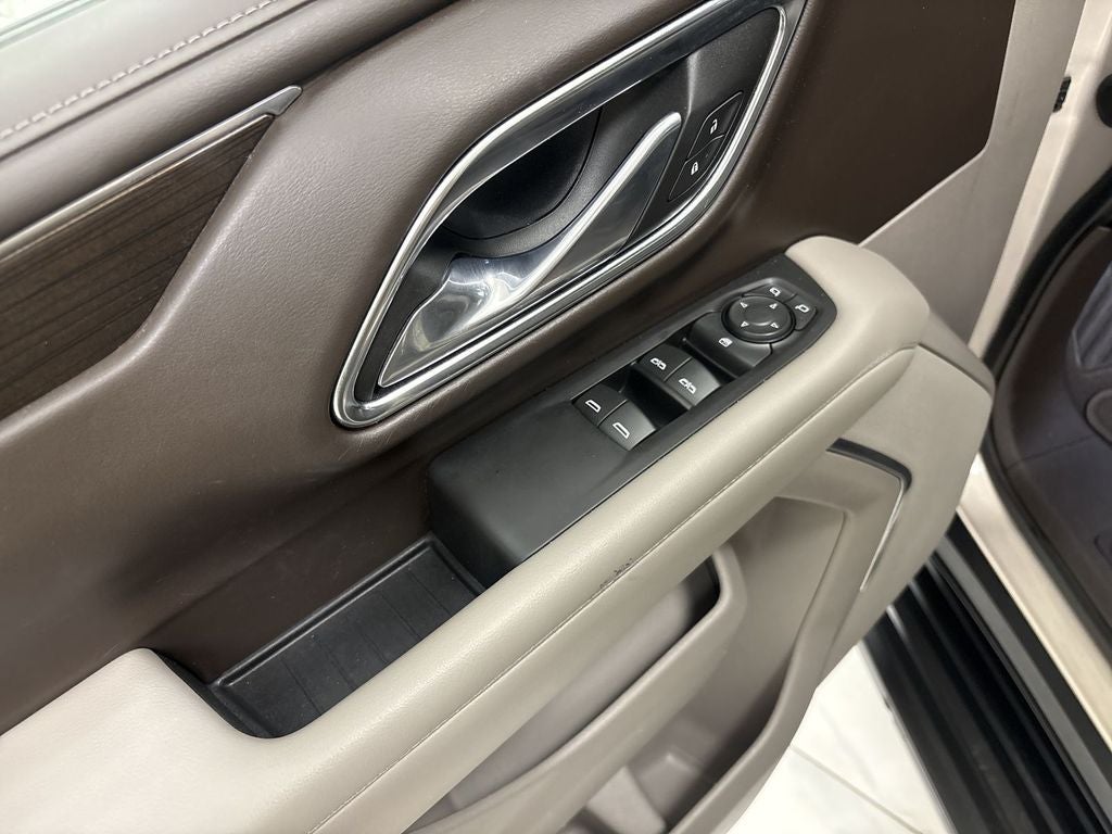 2023 GMC Yukon XL SLE