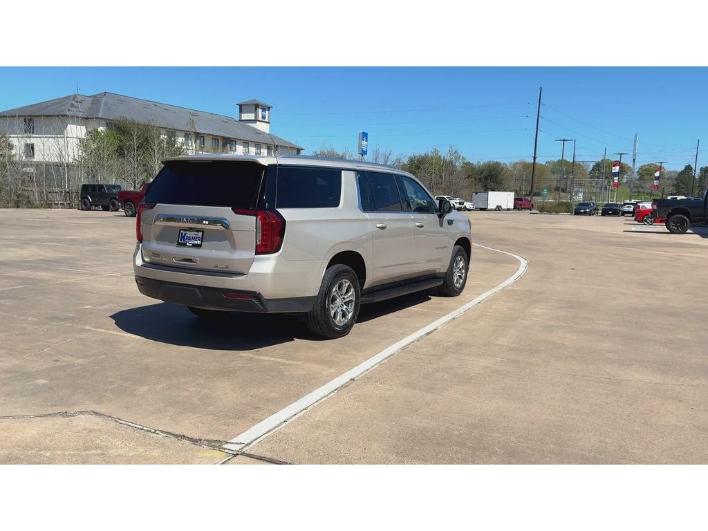 2023 GMC Yukon XL SLE
