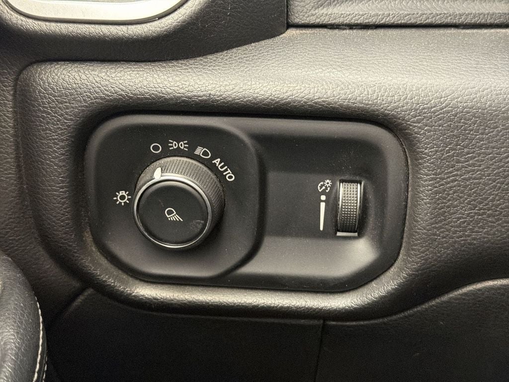 2023 RAM 3500 Big Horn Crew Cab 4x4 8' Box