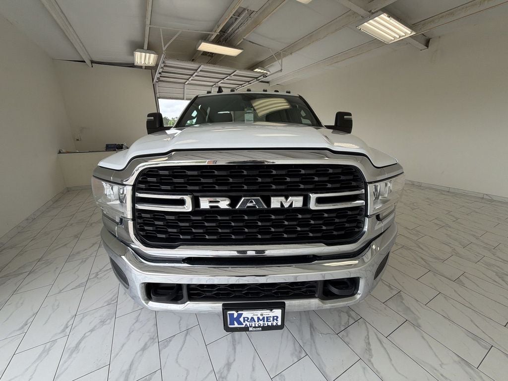 2023 RAM 3500 Big Horn Crew Cab 4x4 8' Box