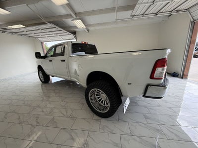 2023 RAM 3500 Big Horn Crew Cab 4x4 8' Box
