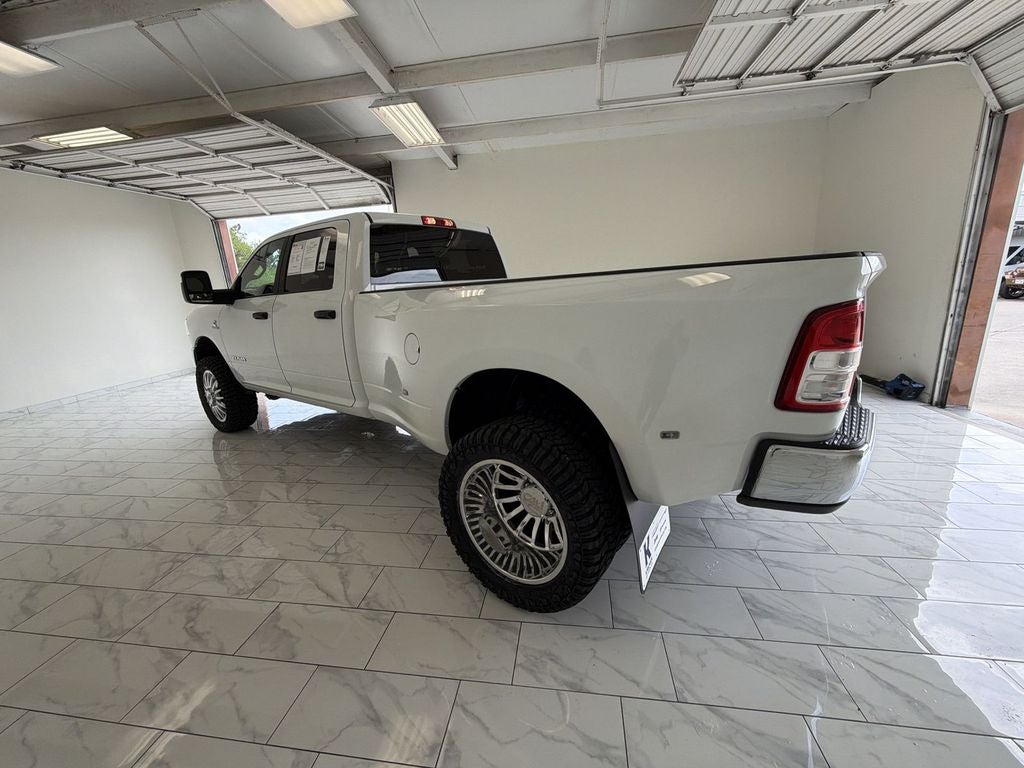 2023 RAM 3500 Big Horn Crew Cab 4x4 8' Box
