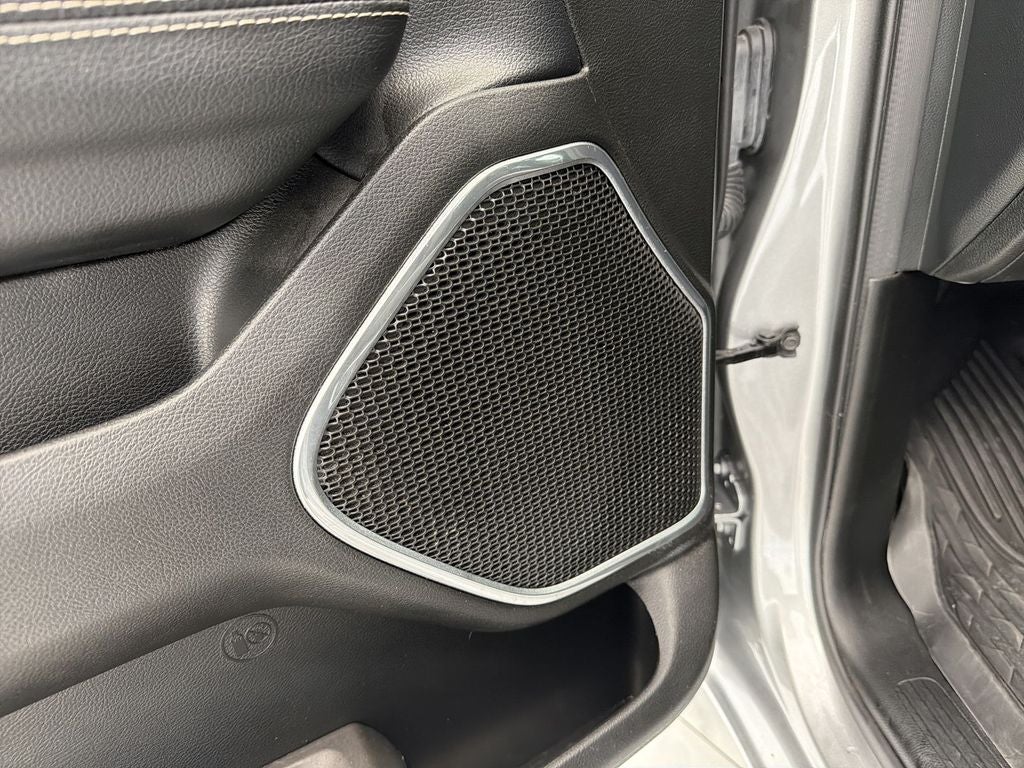 2023 RAM 1500 Laramie Crew Cab 4x4 5'7" Box