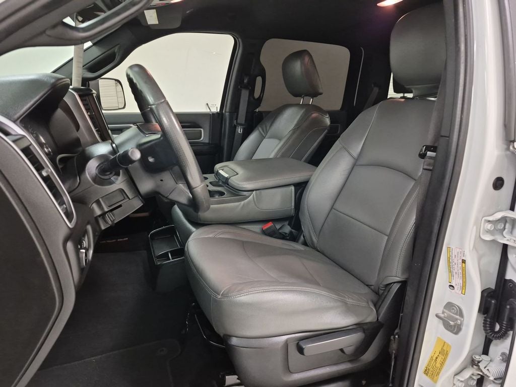 2022 RAM 2500 Big Horn Crew Cab 4x4 6'4" Box