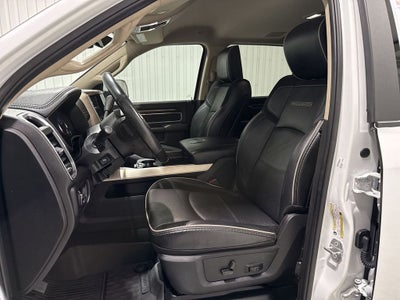 2022 RAM 2500 Laramie Crew Cab 4x4 6'4" Box