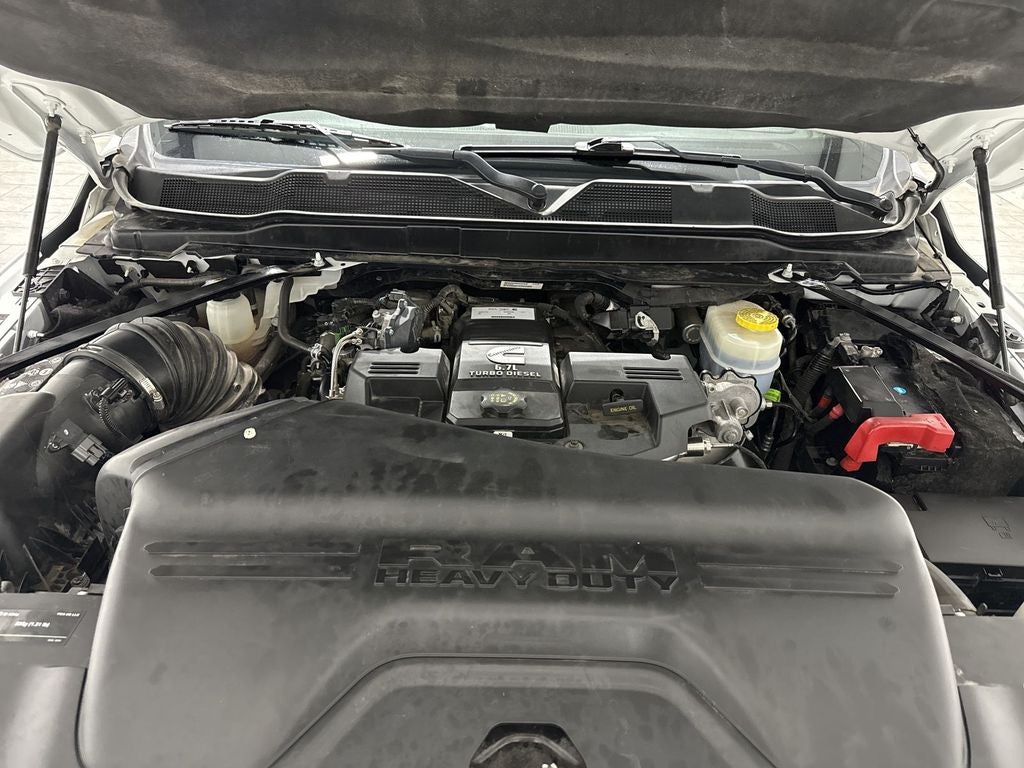 2022 RAM 2500 Laramie Crew Cab 4x4 6'4" Box